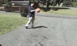 Lustiges Video : Basketball mit Überdruck
