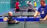 Lustiges Video : Tischtennis-Profi