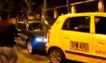 Lustiges Video : Wütende Fahrerin vs Taxi