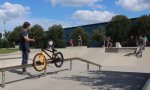 Sagenhafter BMX-Wechsel im Flug