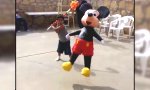 Wut auf Mickey