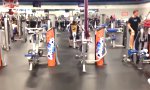 Lustiges Video - Seltsamer Moment im Fitnessstudio