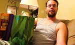 Funny Video : Überraschung für tauben Ehemann
