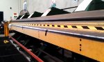 Lustiges Video - Hydraulische Presse vs Noppenfolie