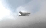 Movie : Boeing schneidet durch den Nebel