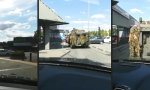 Mit dem Panzer im Drive-In