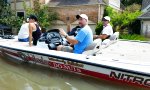 Funny Video : Kleine Bootstour durch die Nachbarschaft