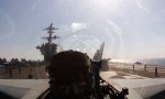 Jet hebt von Flugzeugträger ab - POV