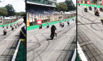 Funny Video : Knappe Sache beim Motorradrennen