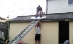 Lustiges Video - Leiter-Wakeboarding vom Dach