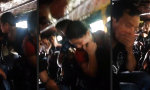 Kleine Abkühlung im philippinischen Bus