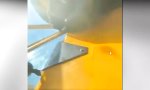 Funny Video : Kannst du mal kurz dem Propeller auf die Sprünge helfen?!