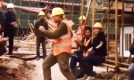 Funny Video : Electric boogie man on the job