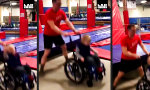 Funny Video - Mit dem Rollstuhl im Trampolin-Center