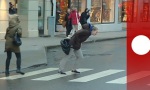 Funny Video : Walking in the Wind